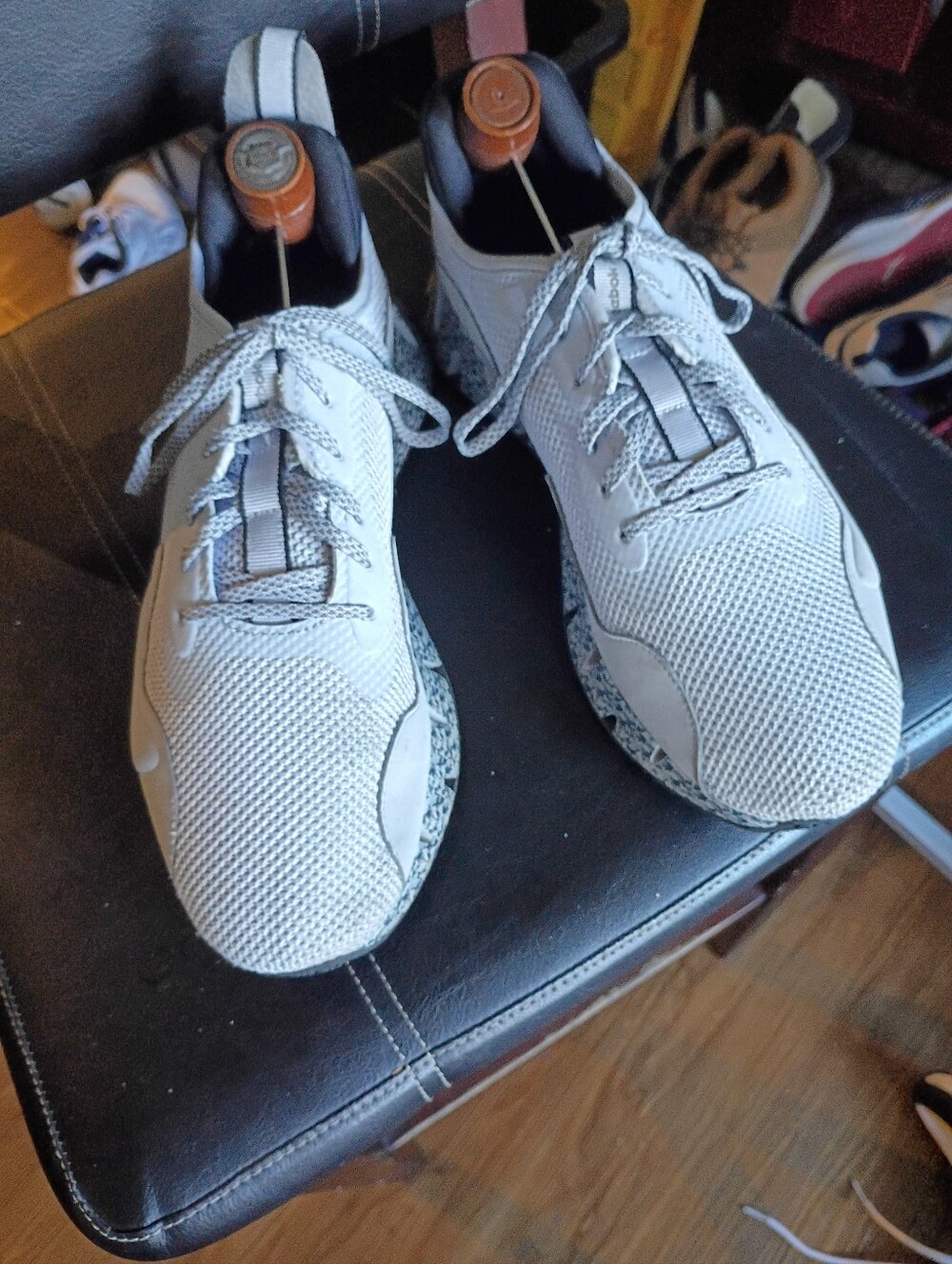 REEBOK Light Gray Mesh Men’s Athletic Sneakers